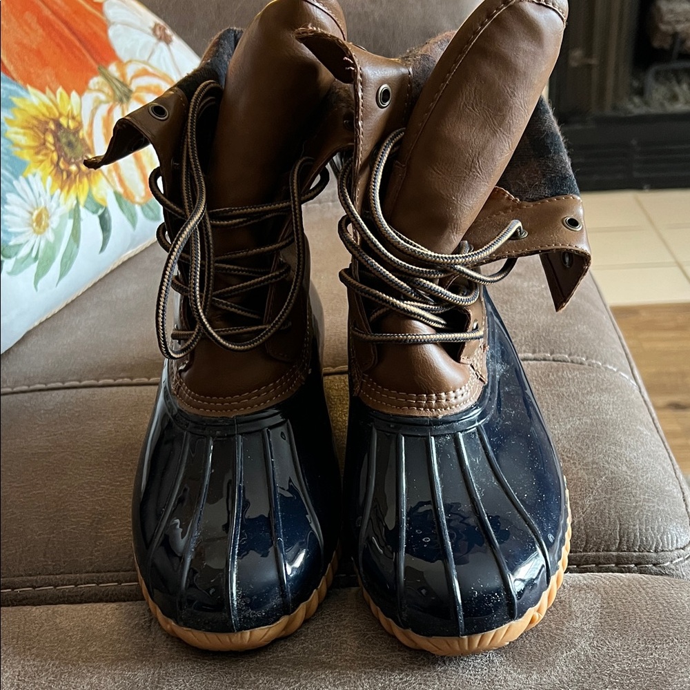Sporto Brown and Black Ankle Boots